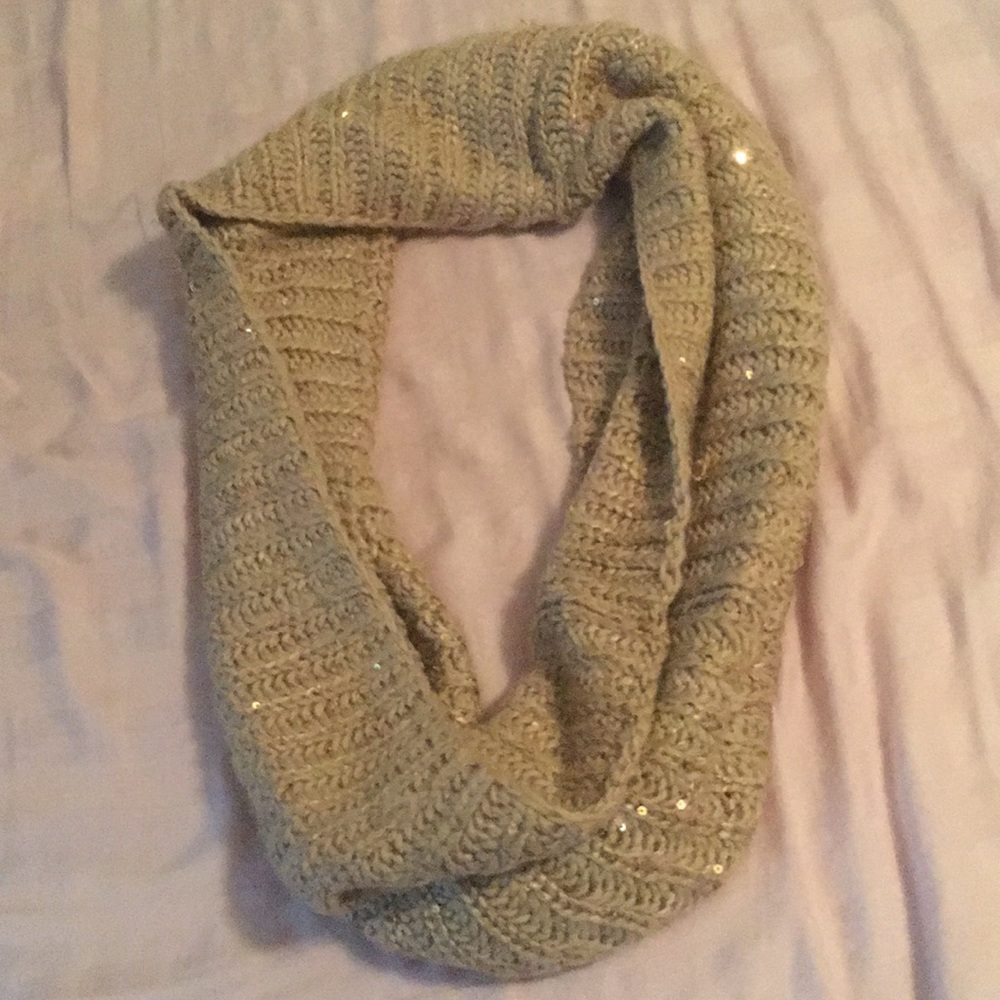 Knit Scarf with Sequins